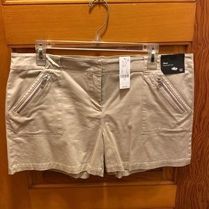 NWT New York & Company Ladies Shorts Size 12